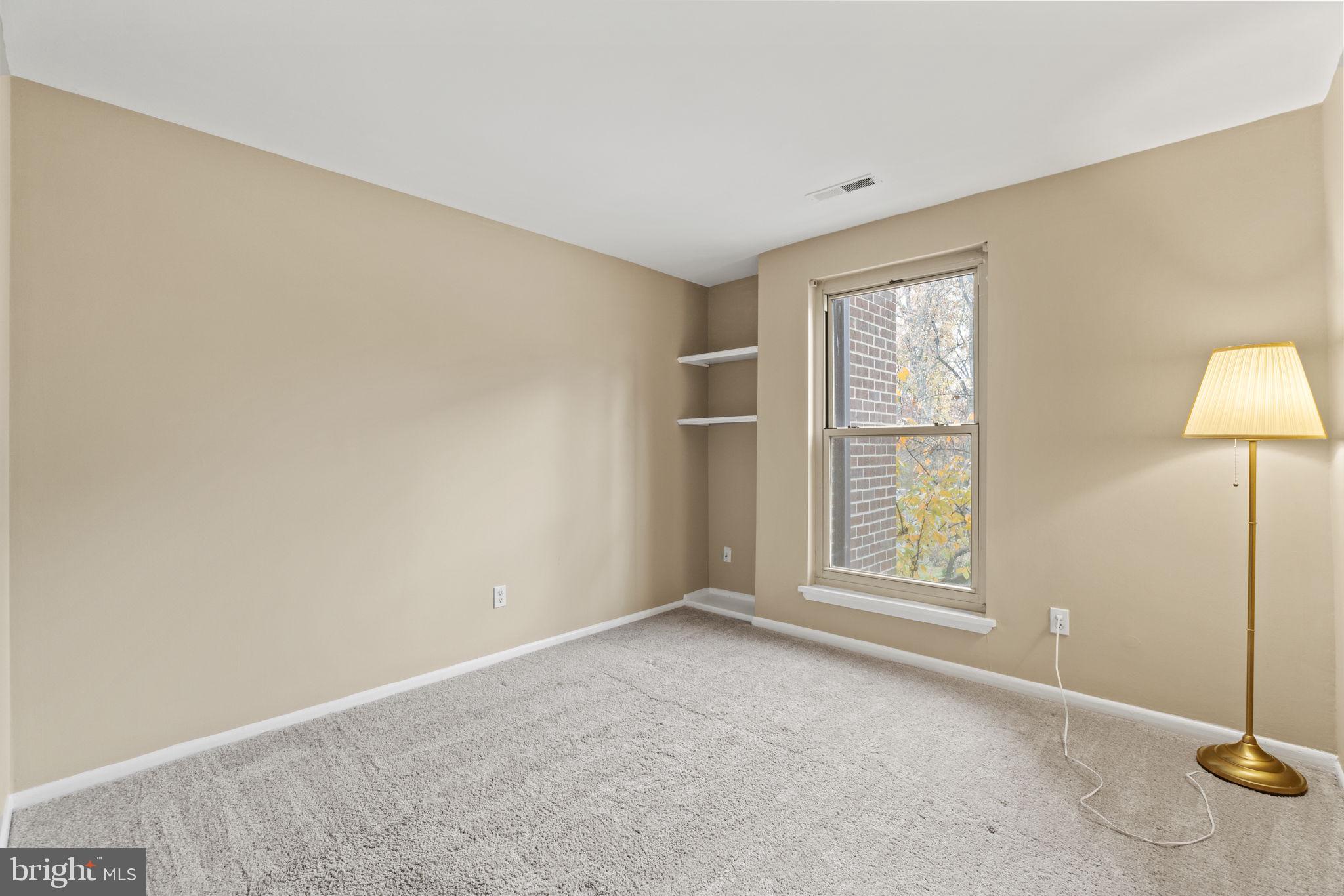 3310 Woodburn Village DRIVE Unit: 21