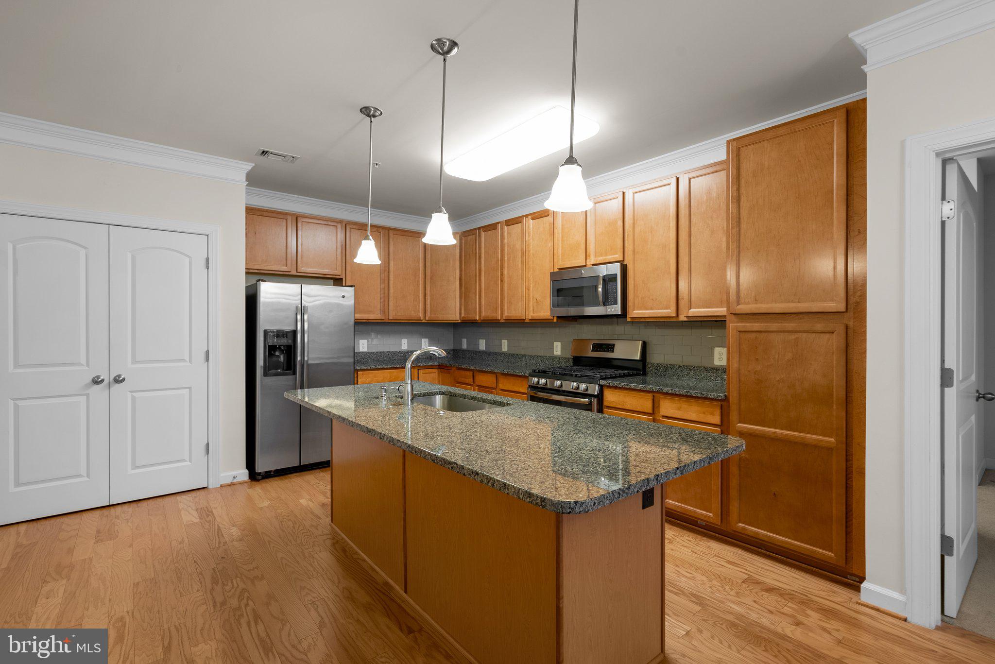 13723 Neil Armstrong AVENUE Unit: 507