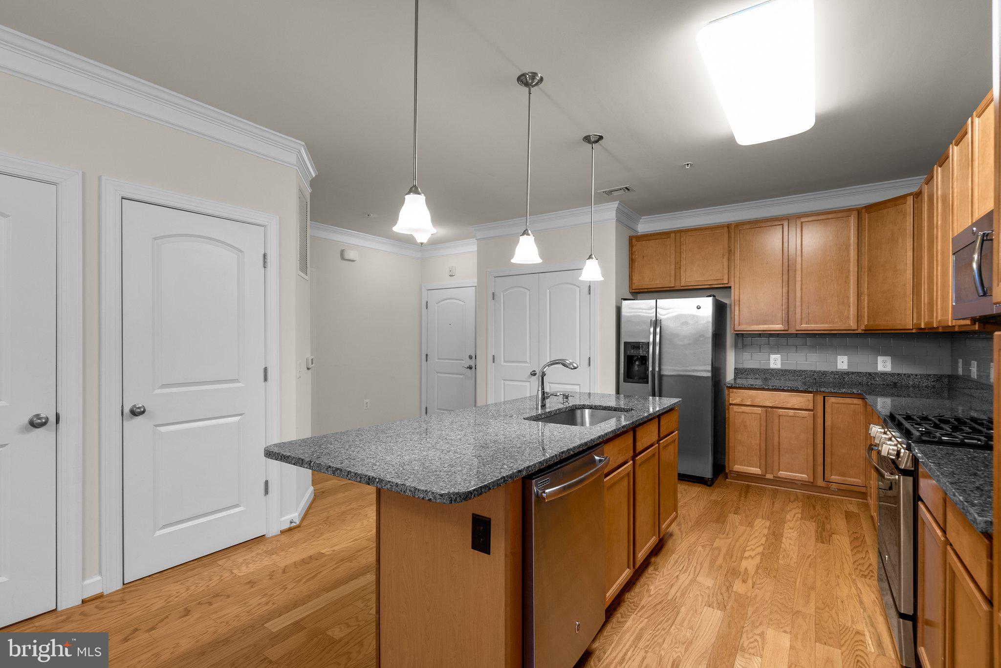 13723 Neil Armstrong AVENUE Unit: 507