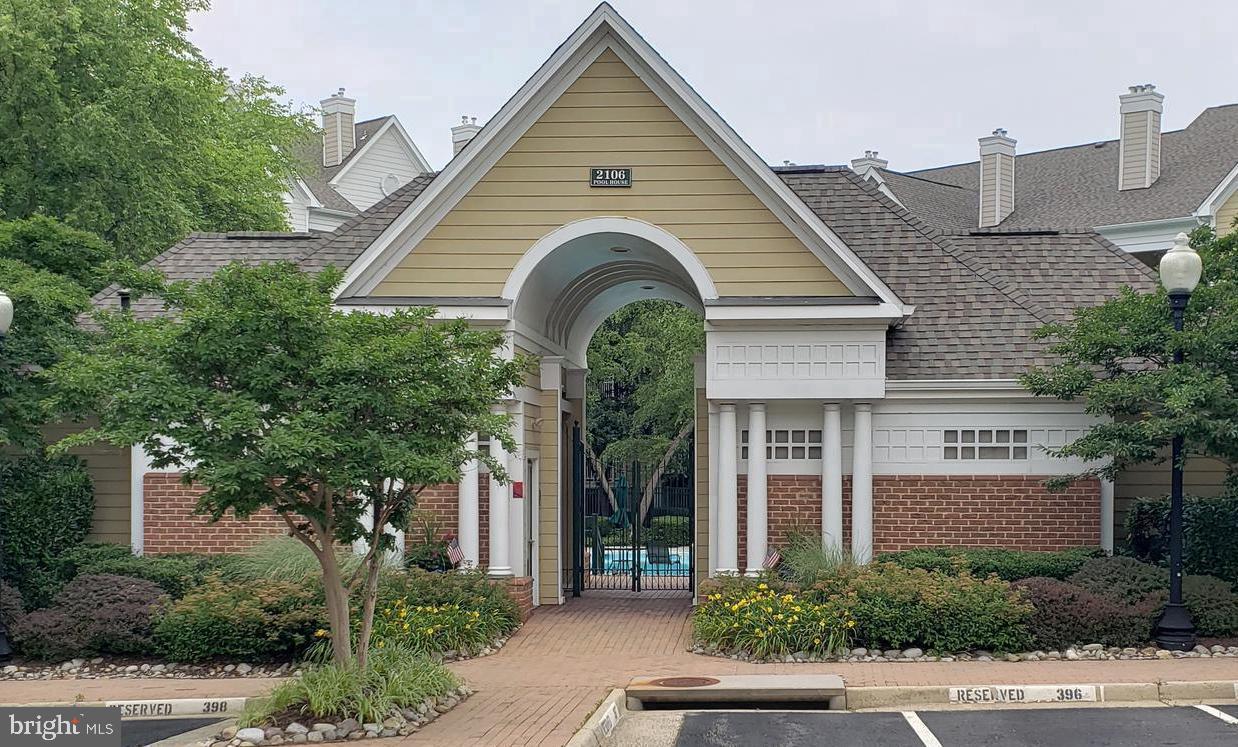 2109 Highcourt LANE Unit: 301