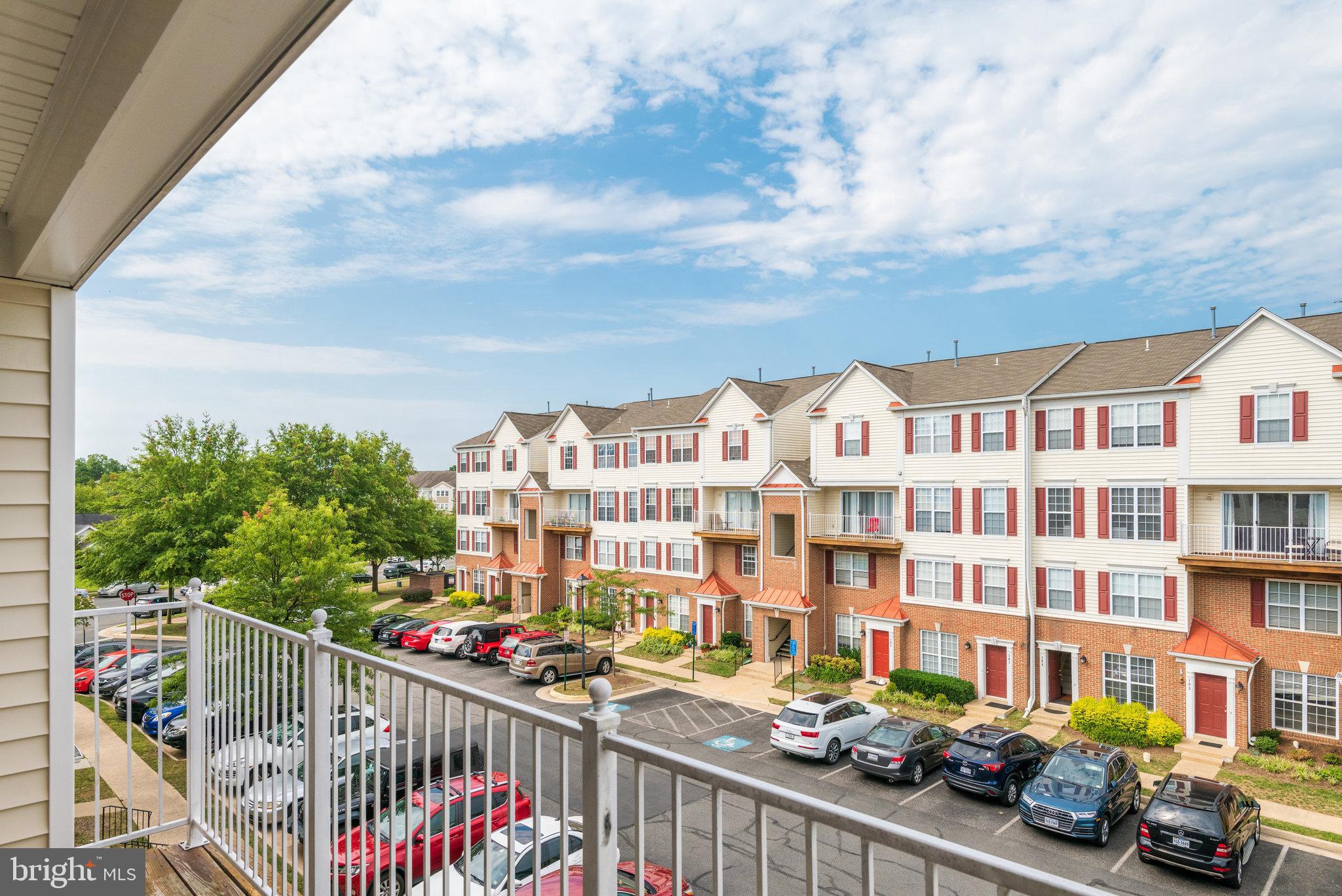 2489 Quick STREET Unit: 301