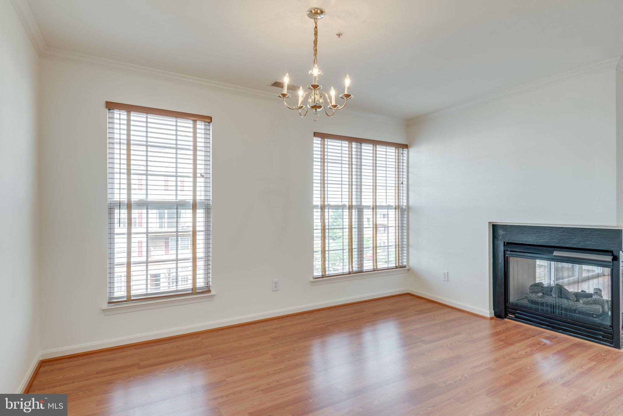 2489 Quick STREET Unit: 301