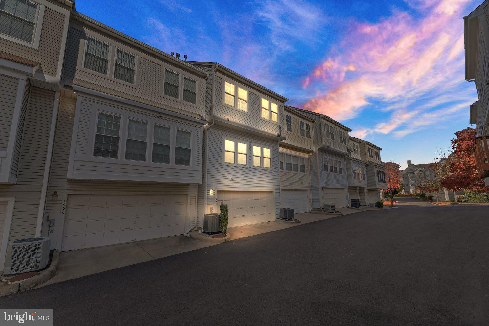 4094 Fountainside LANE