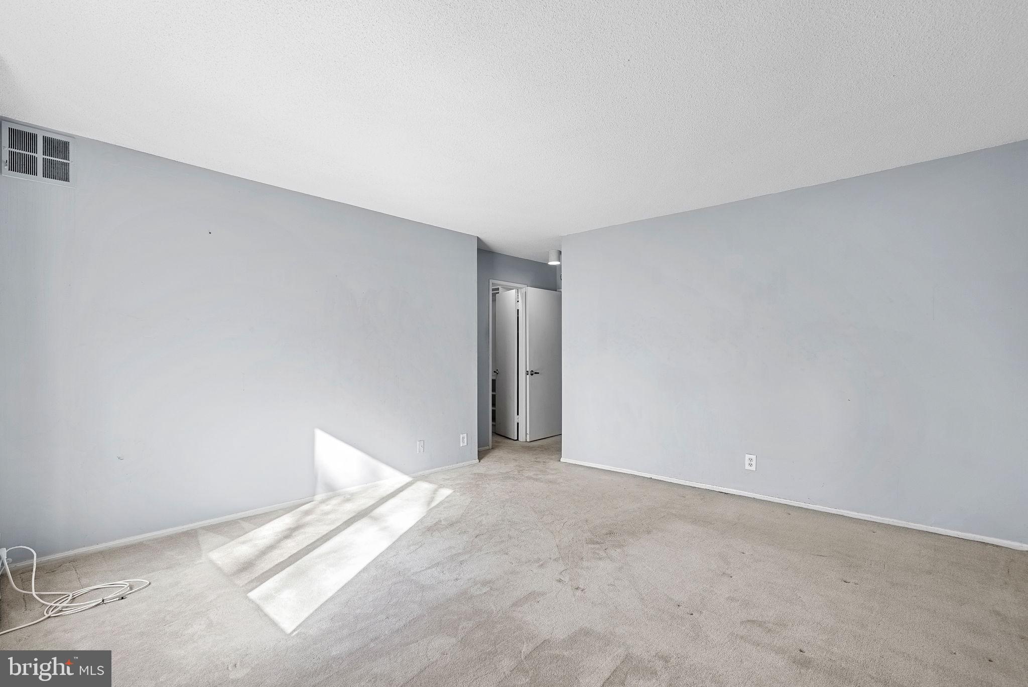 8360 Greensboro DRIVE Unit: 202