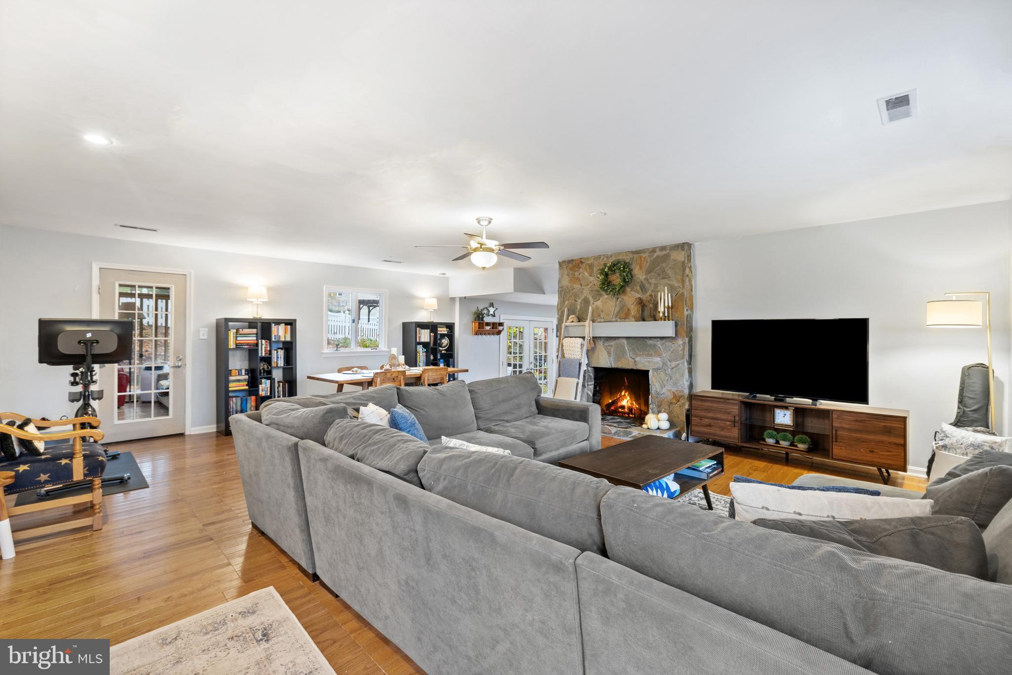3409 Little Hunting Creek DRIVE