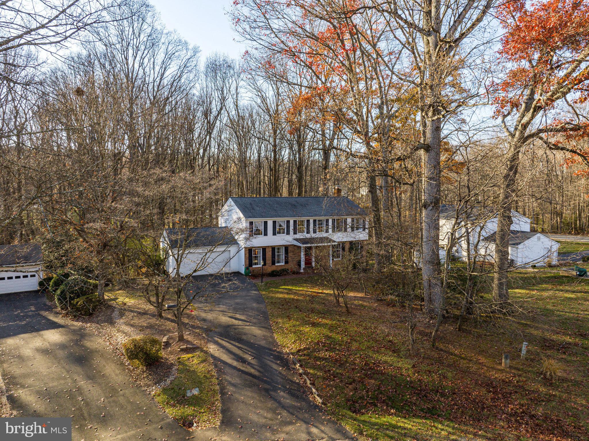 2902 Blue Robin COURT