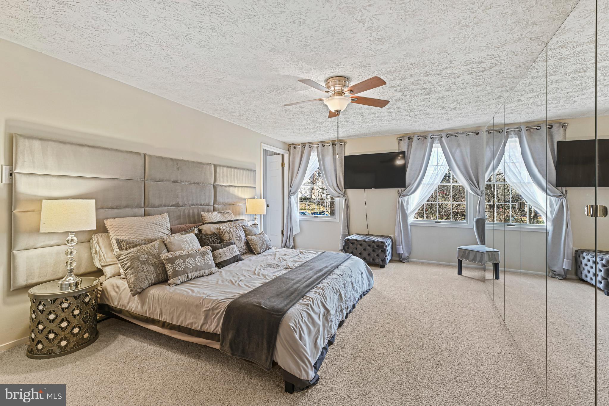 2902 Blue Robin COURT
