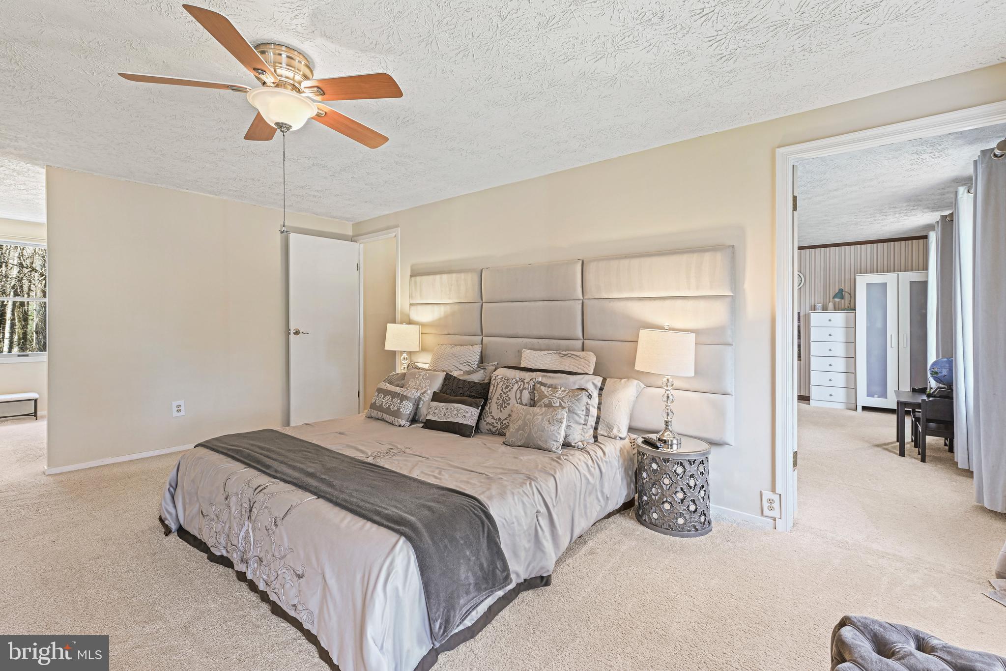 2902 Blue Robin COURT