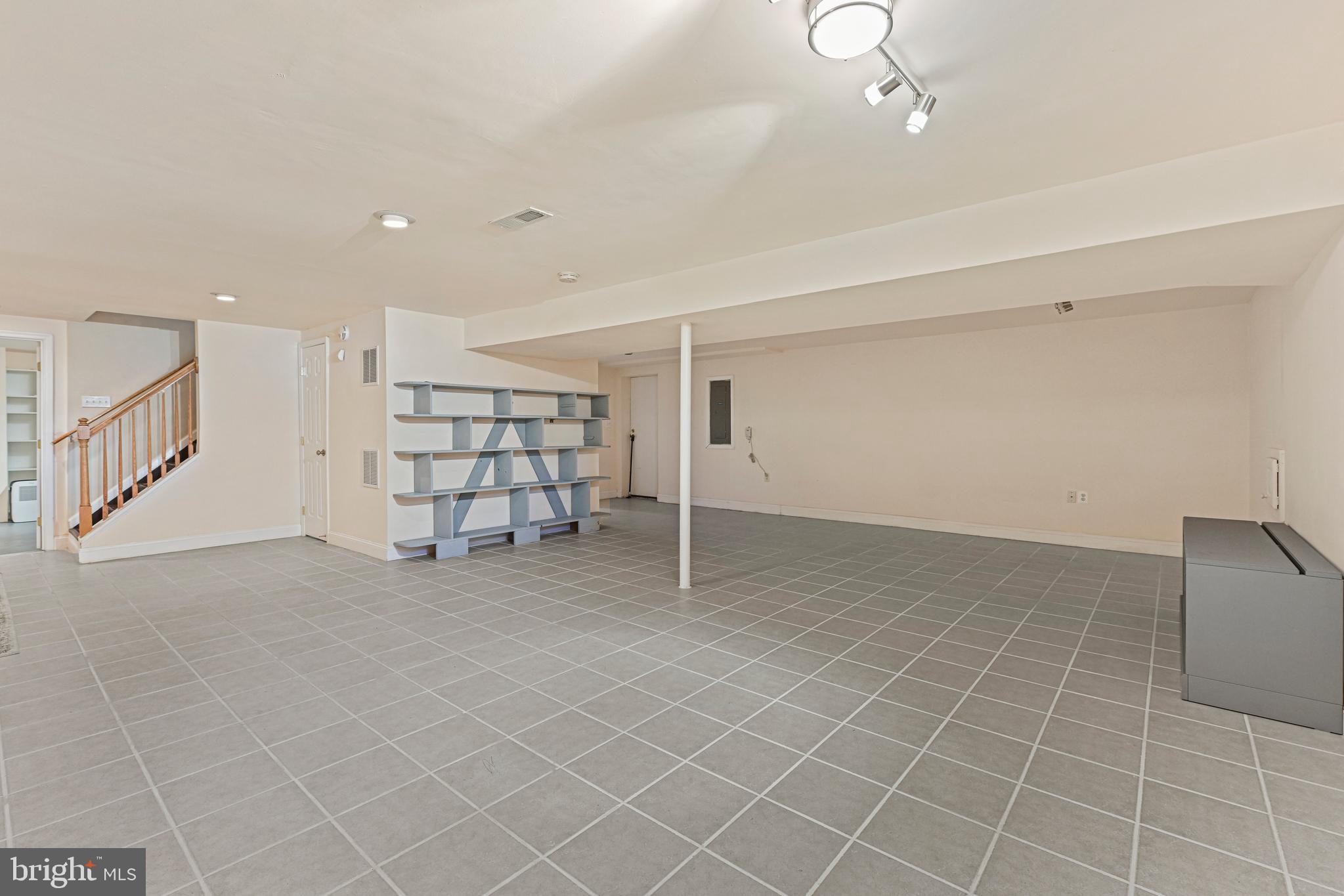 2902 Blue Robin COURT