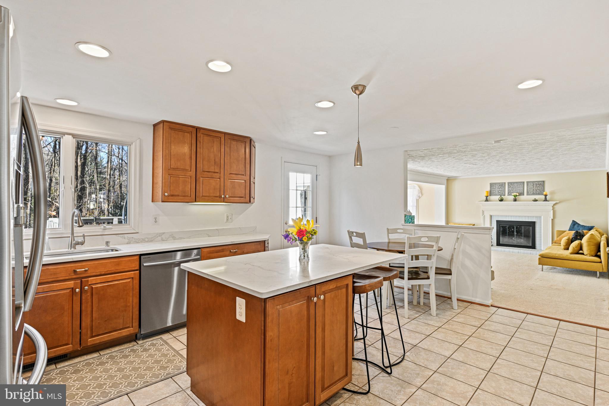 2902 Blue Robin COURT