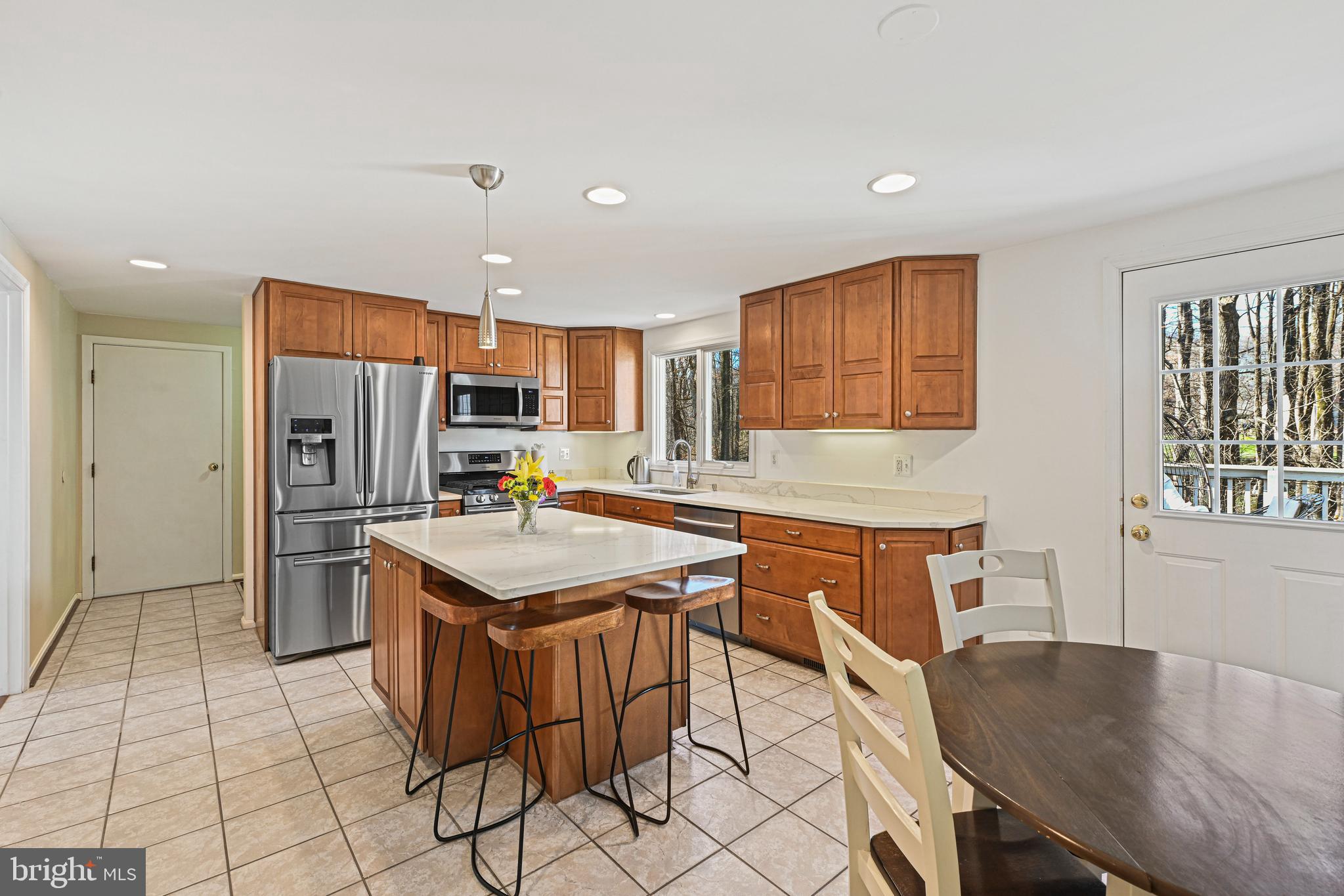 2902 Blue Robin COURT
