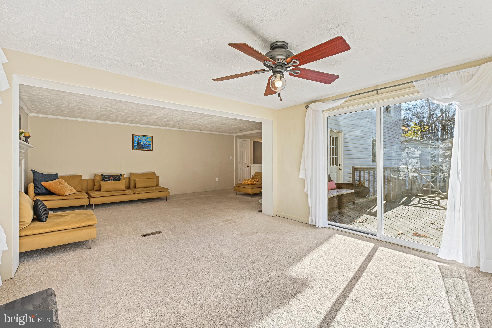 2902 Blue Robin COURT