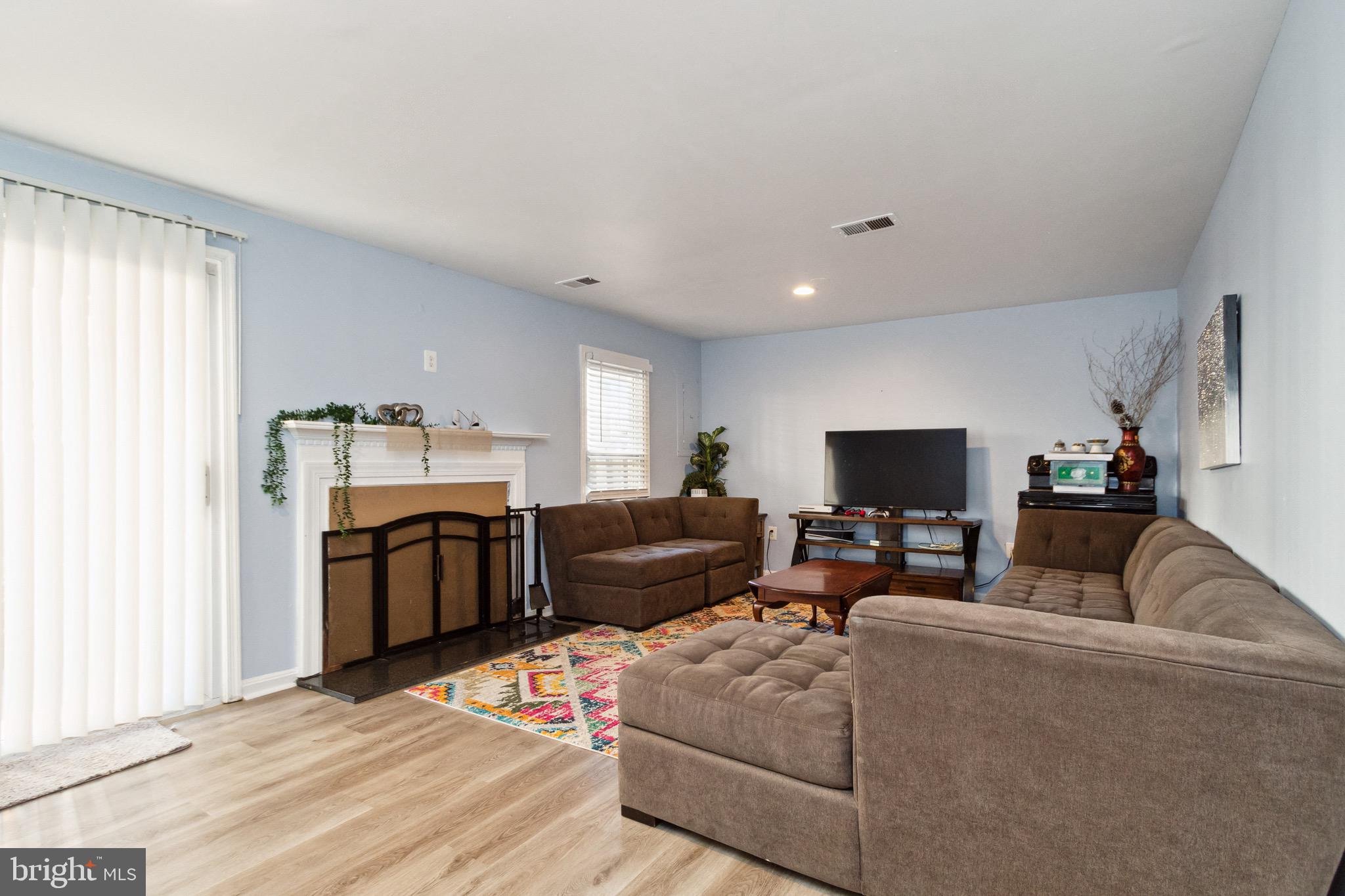 4022 Gregg COURT