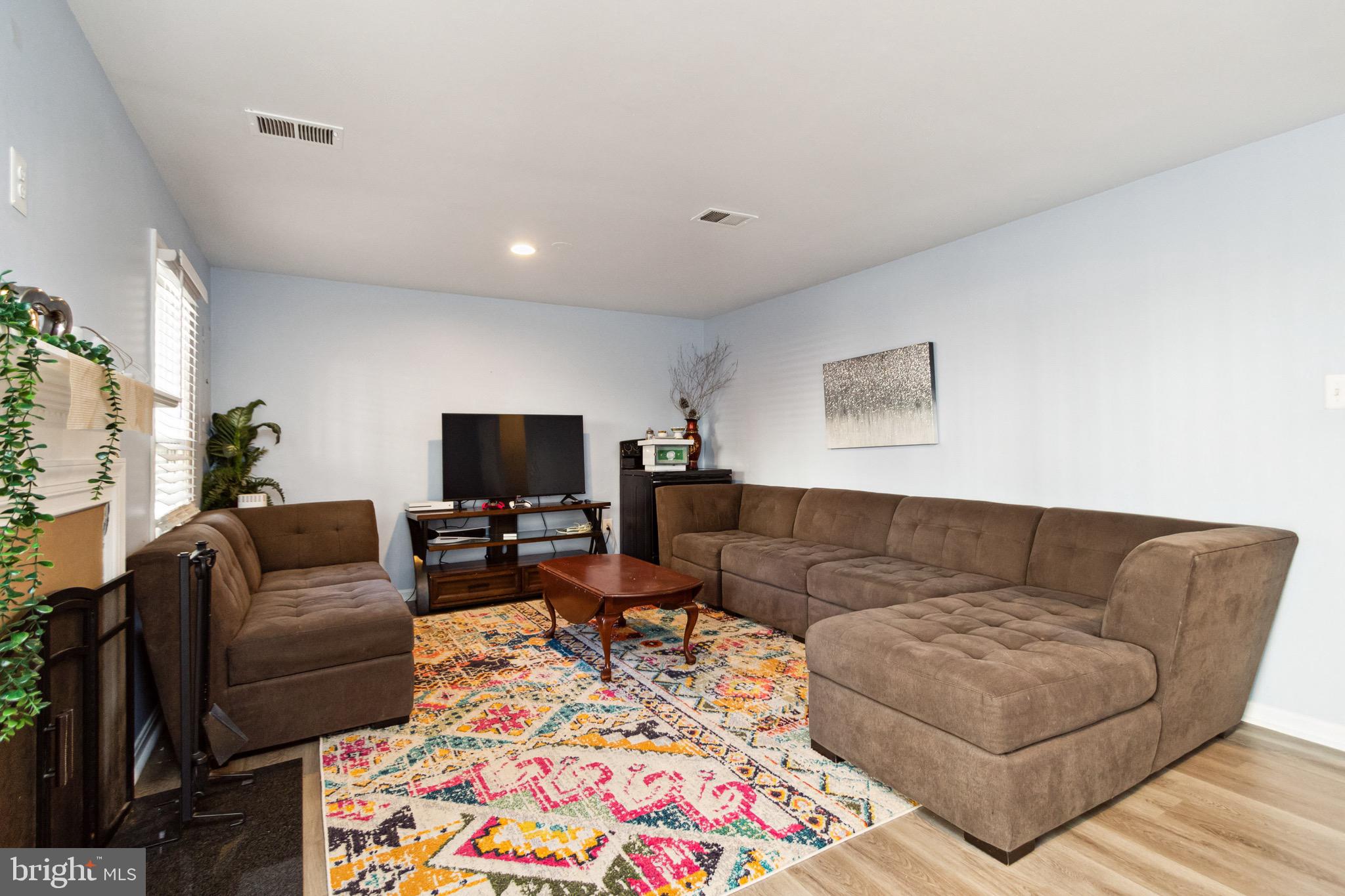 4022 Gregg COURT