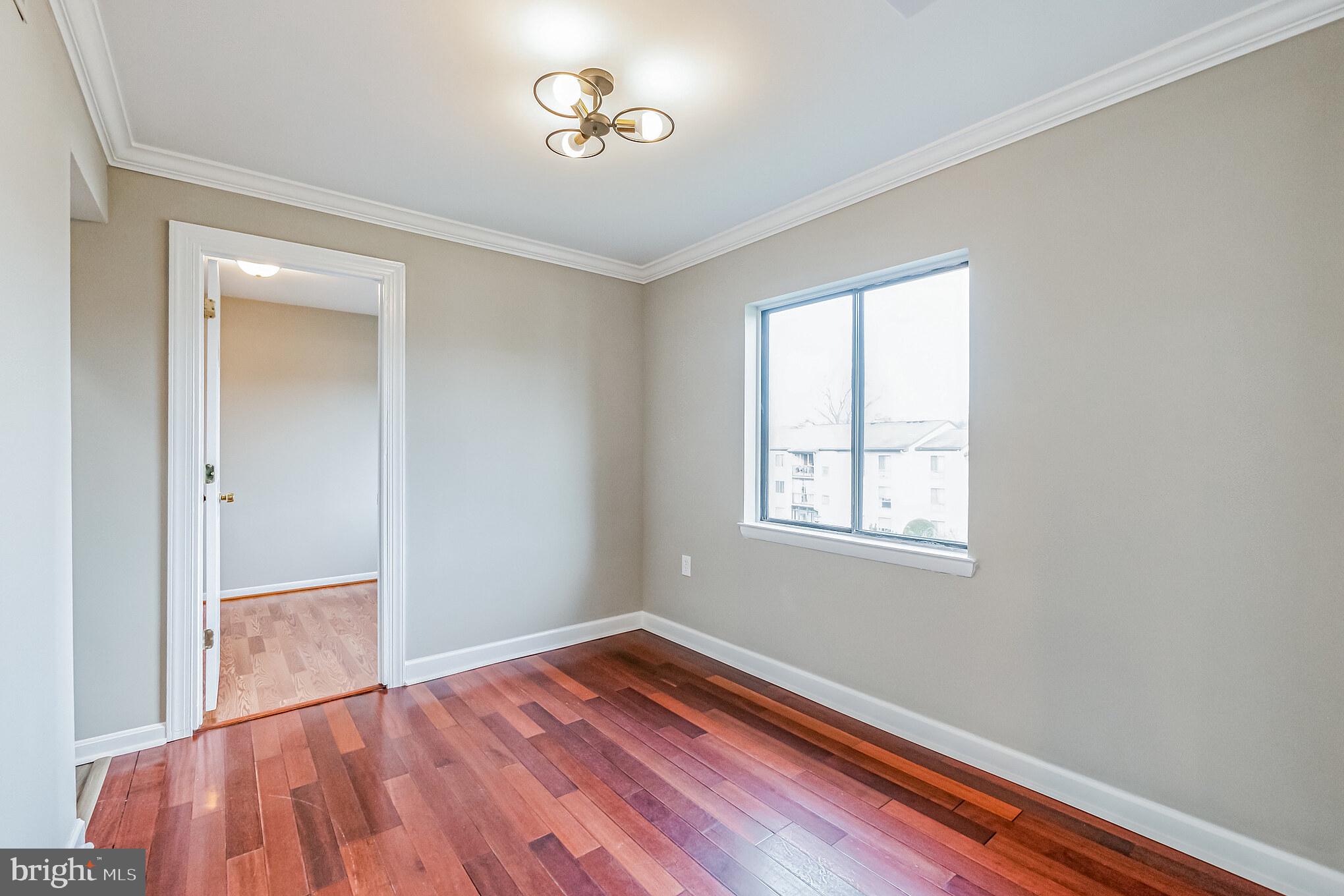 605 Center STREET Unit: 203
