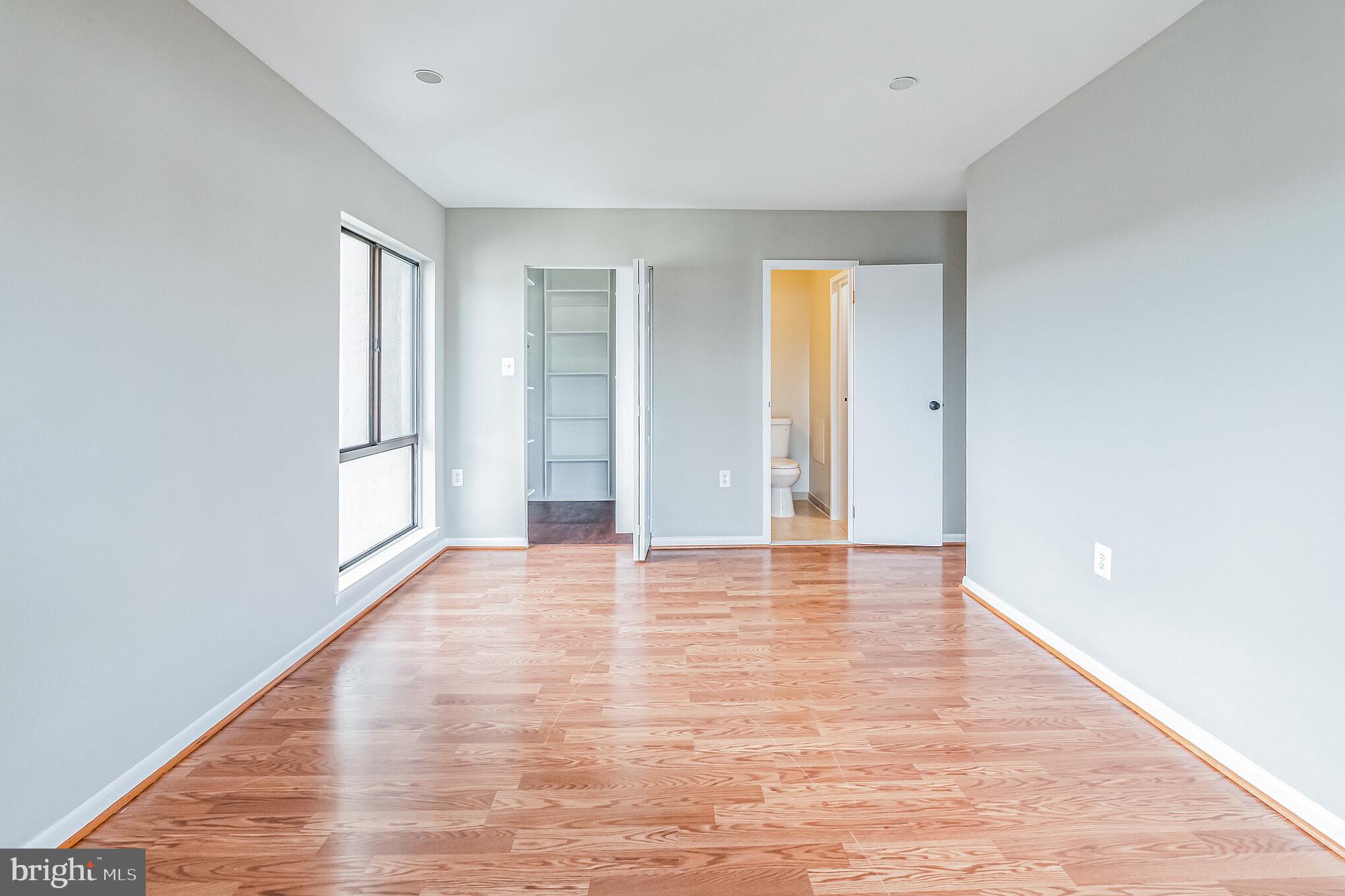 605 Center STREET Unit: 203