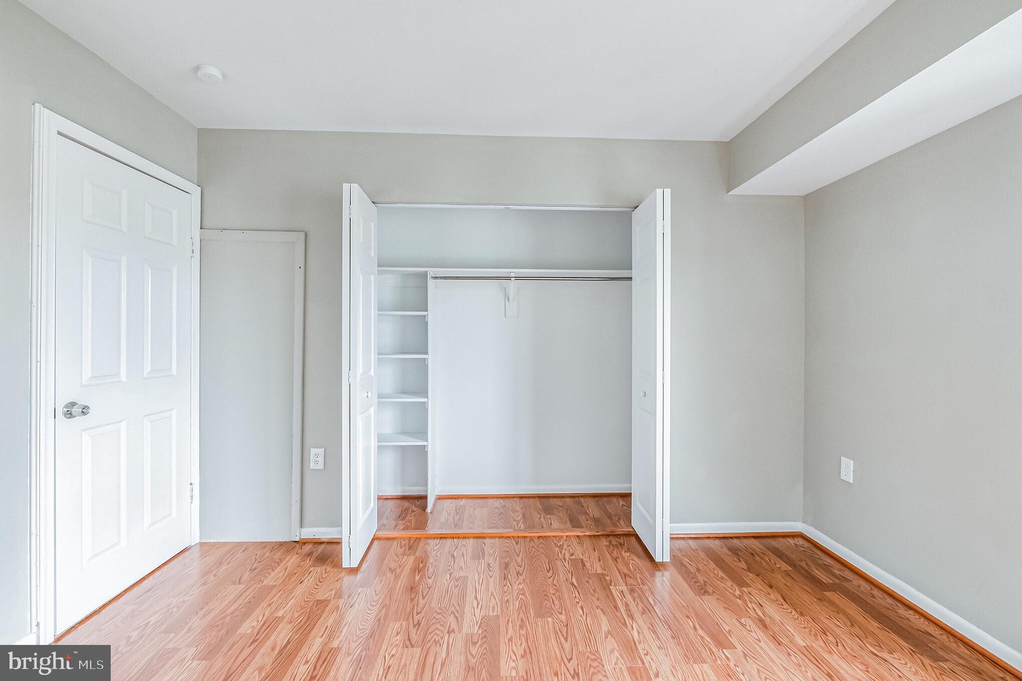 605 Center STREET Unit: 203