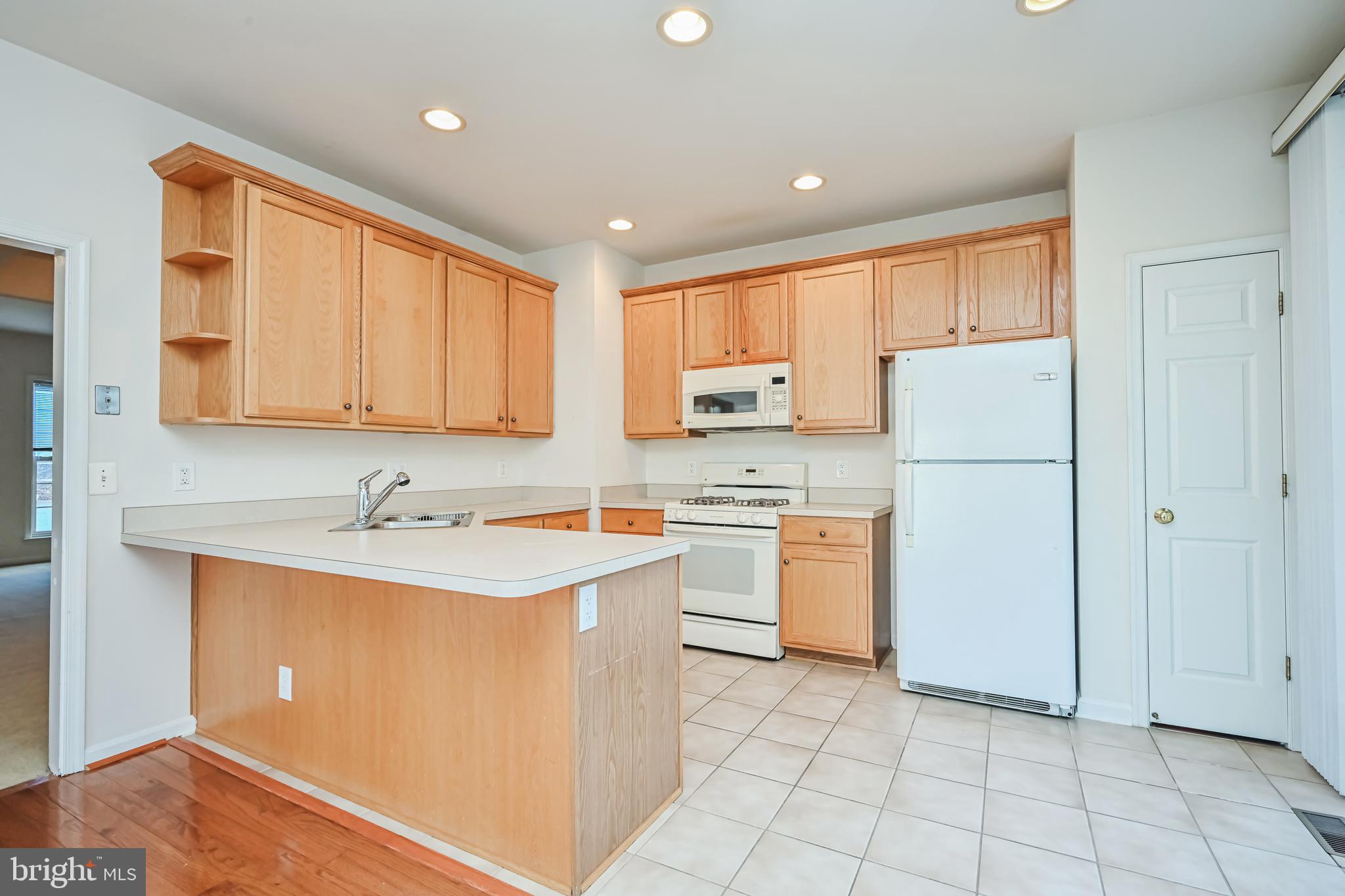 6332 Dunn COURT