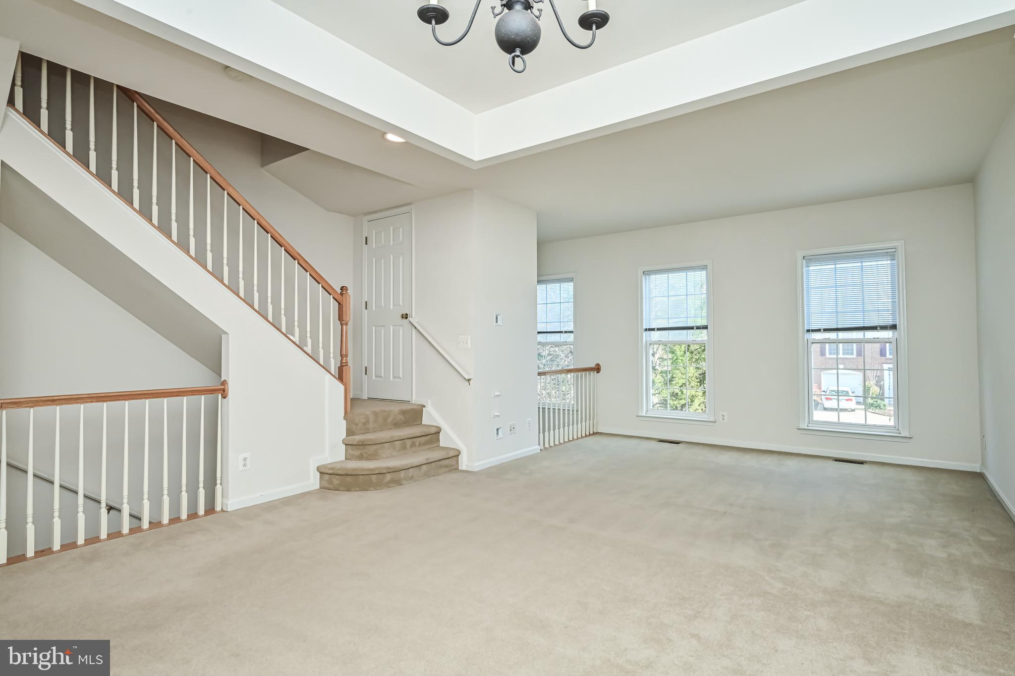 6332 Dunn COURT