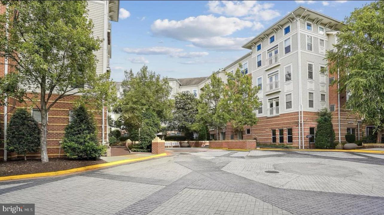 9480 Virginia Center BOULEVARD Unit: 119