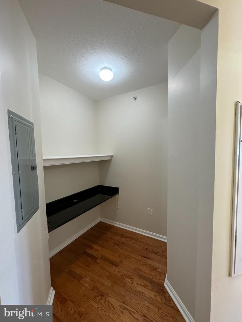 9490 Virginia Center BOULEVARD Unit: 425