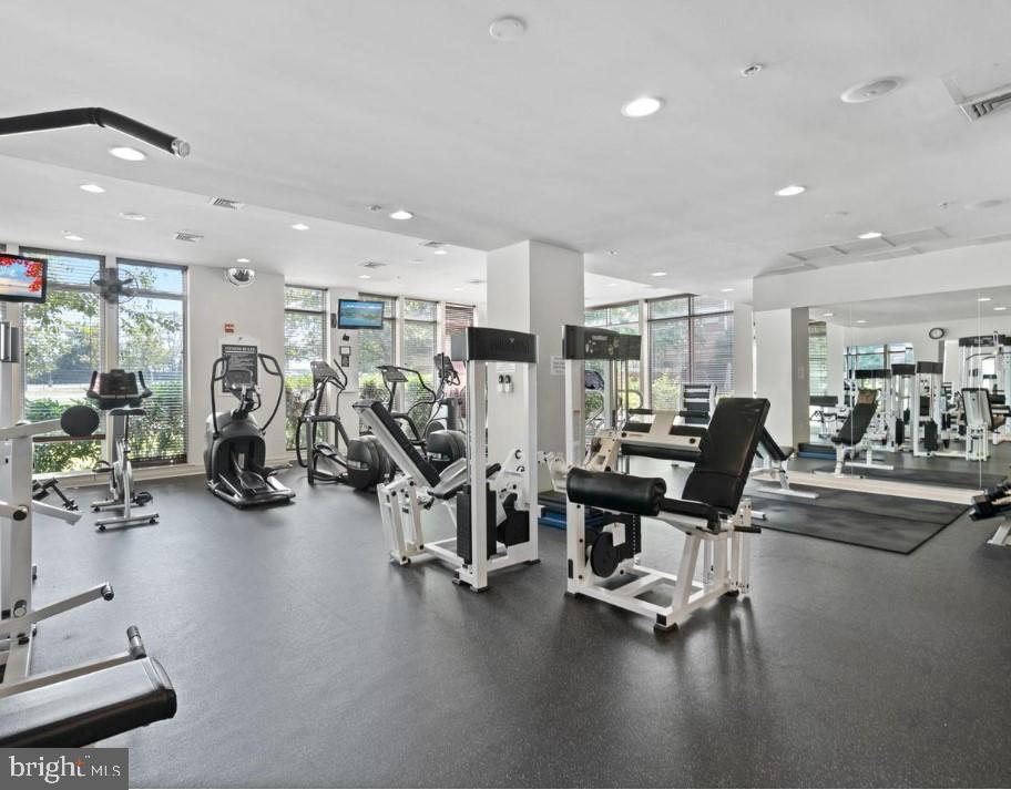 9490 Virginia Center BOULEVARD Unit: 425