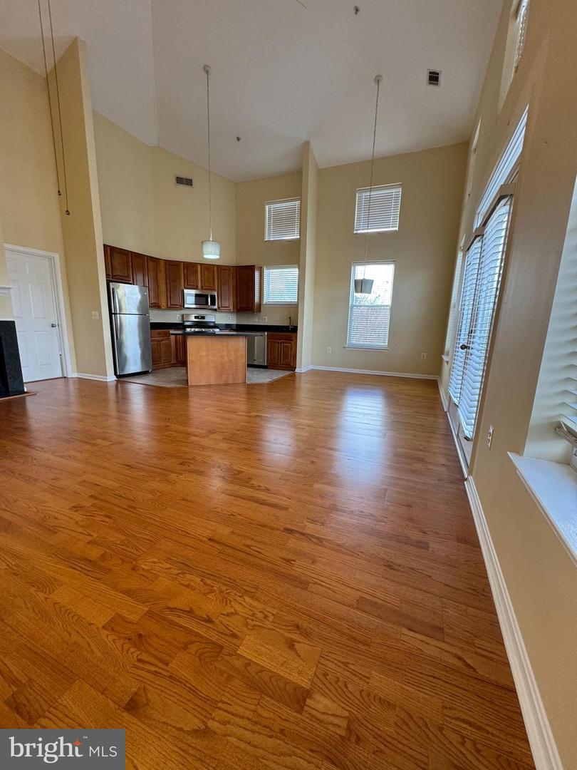 9490 Virginia Center BOULEVARD Unit: 425