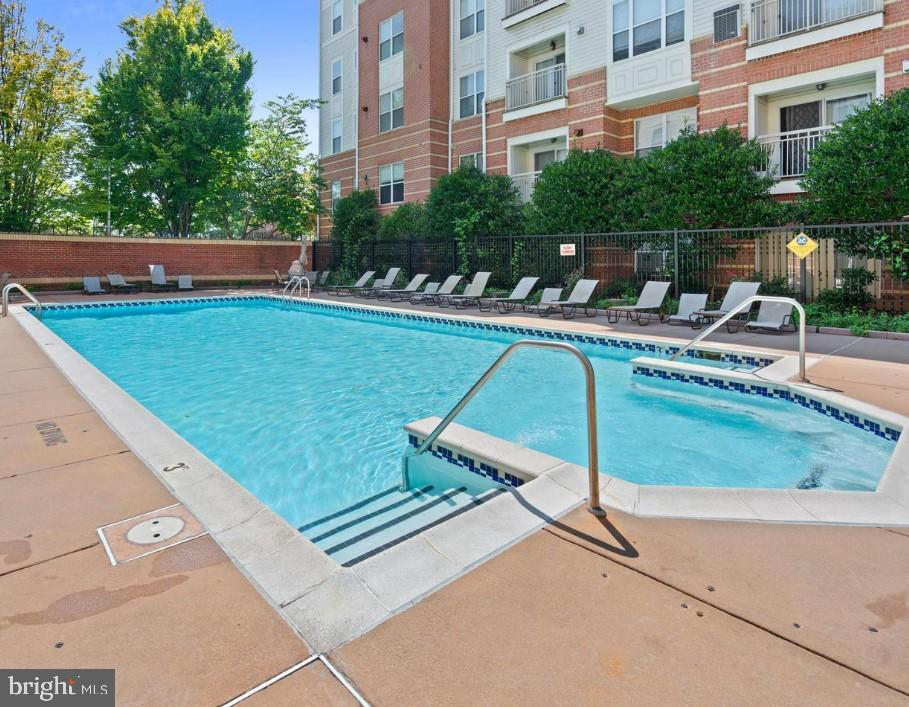 9490 Virginia Center BOULEVARD Unit: 425