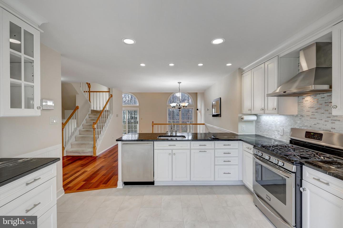 11433 Heritage Oak COURT