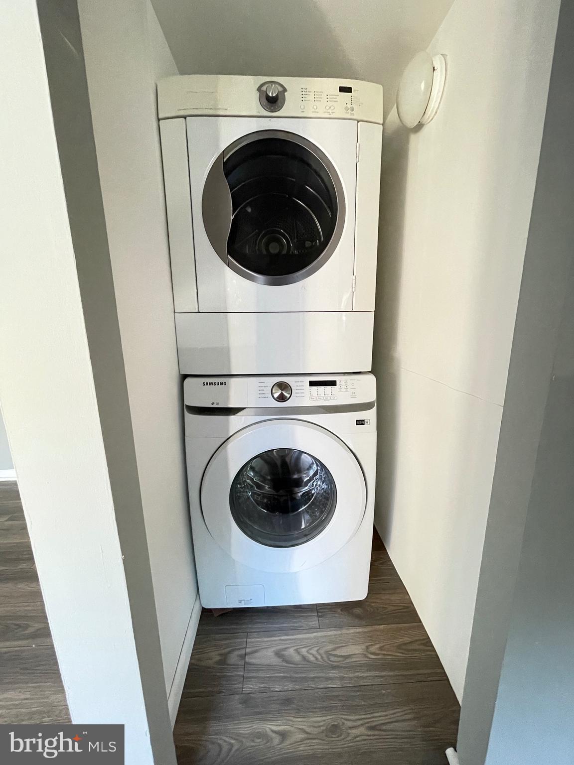 621 Center STREET Unit: T4