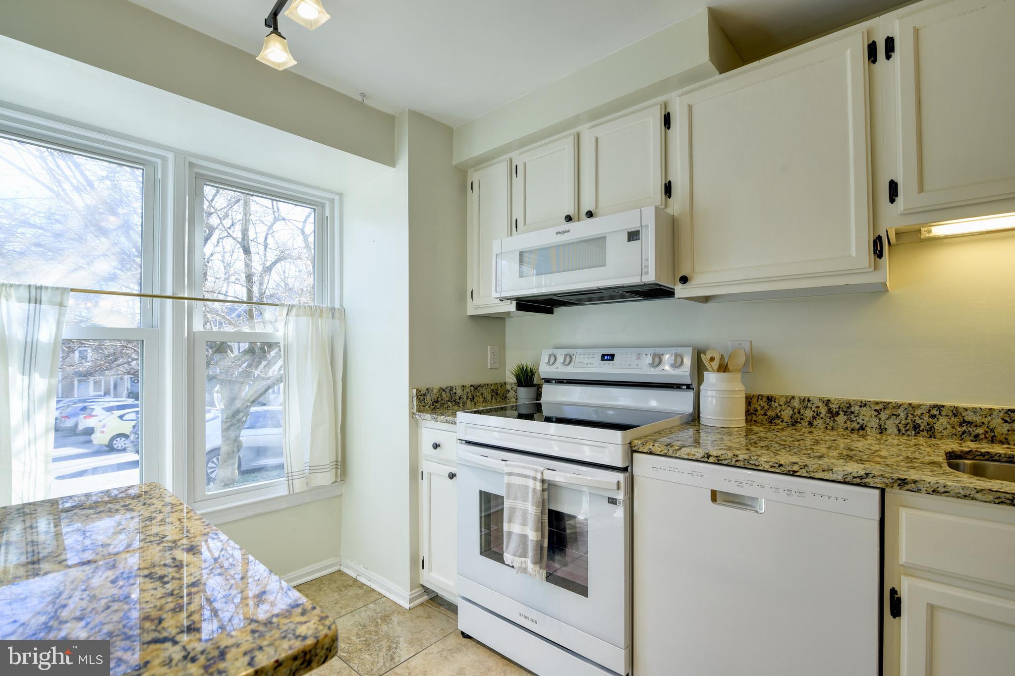 2146 Whisperwood Glen LANE