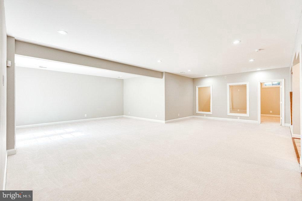 8923 Rhododendron CIRCLE