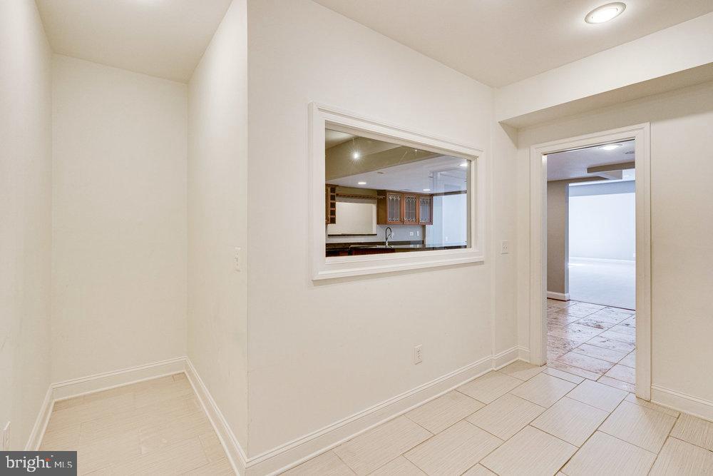 8923 Rhododendron CIRCLE