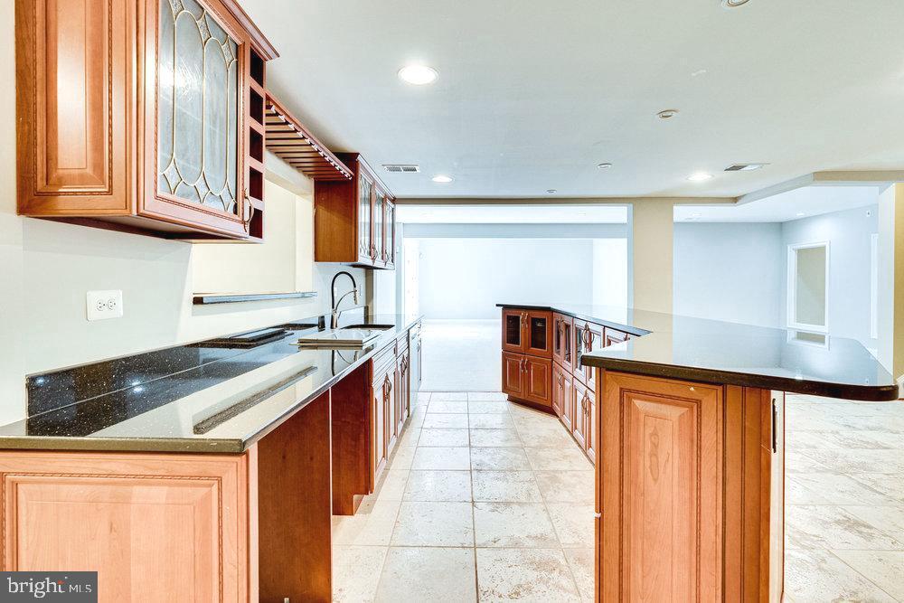 8923 Rhododendron CIRCLE