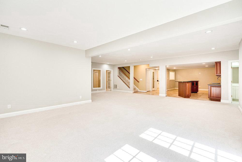 8923 Rhododendron CIRCLE