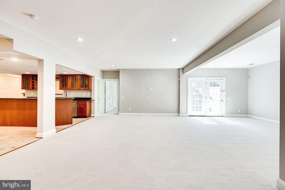 8923 Rhododendron CIRCLE