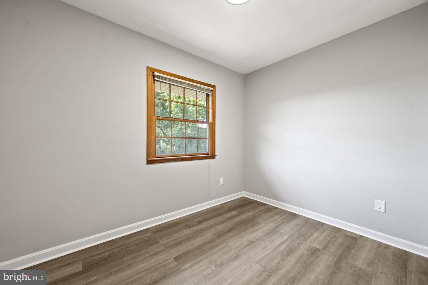 14853 Bodley SQUARE