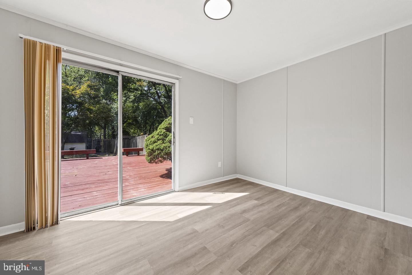 14853 Bodley SQUARE