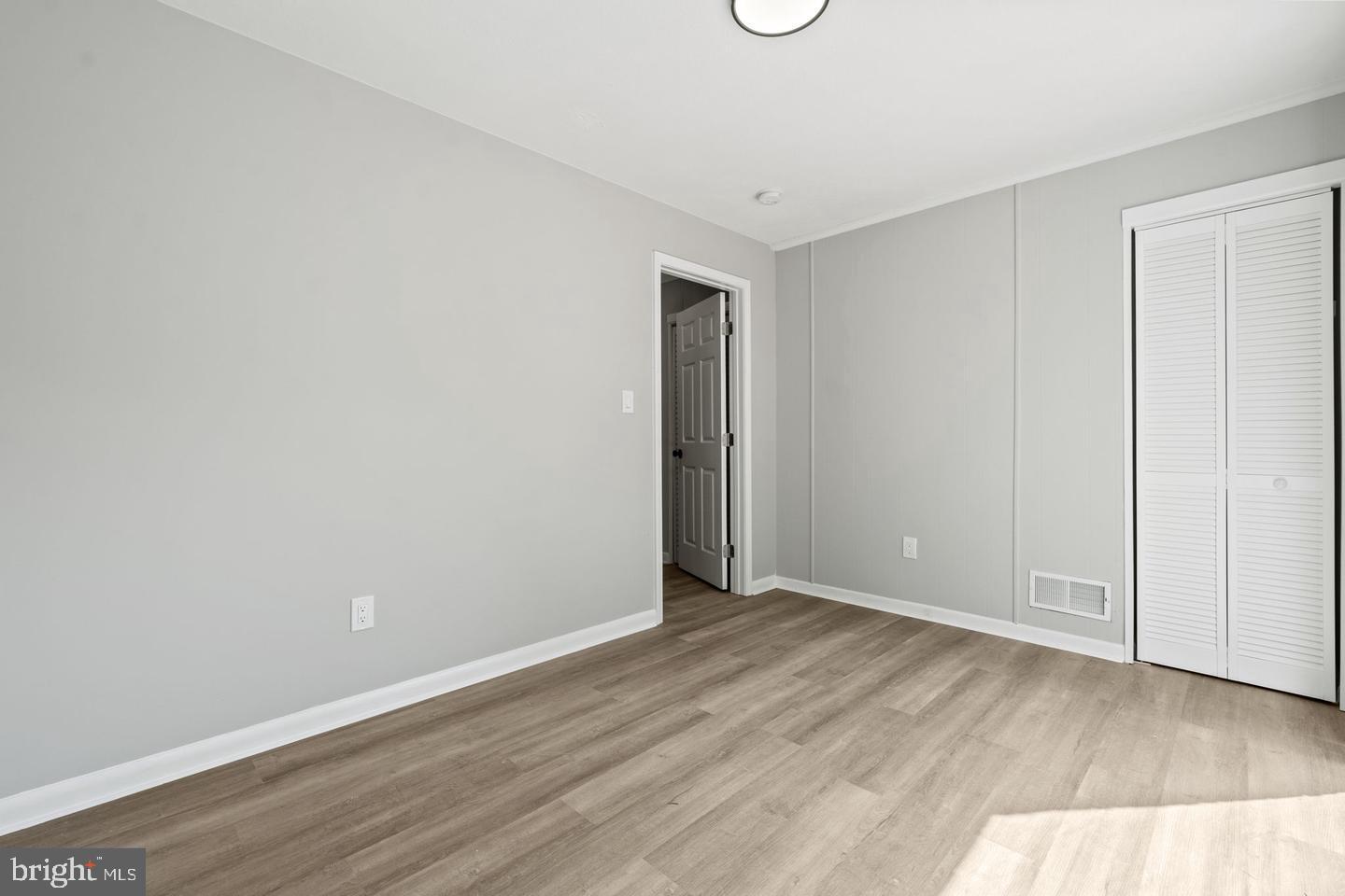 14853 Bodley SQUARE
