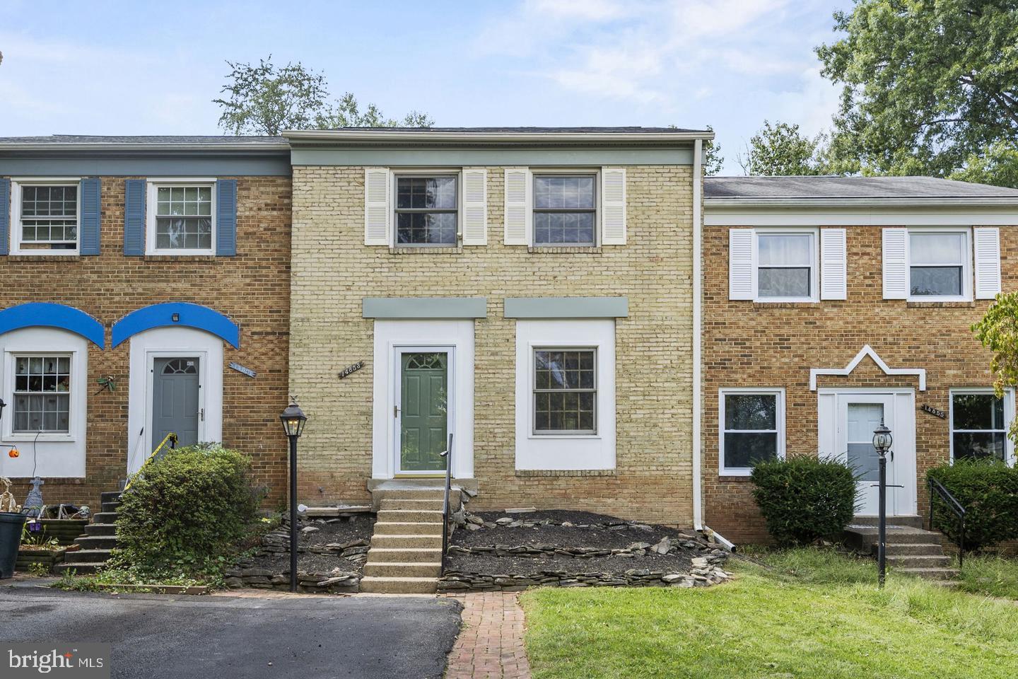 14853 Bodley SQUARE