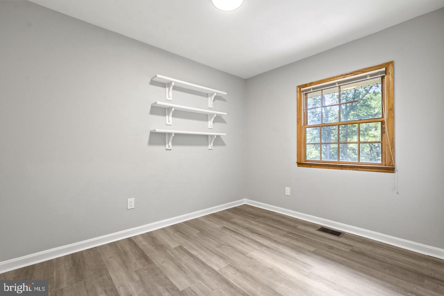 14853 Bodley SQUARE