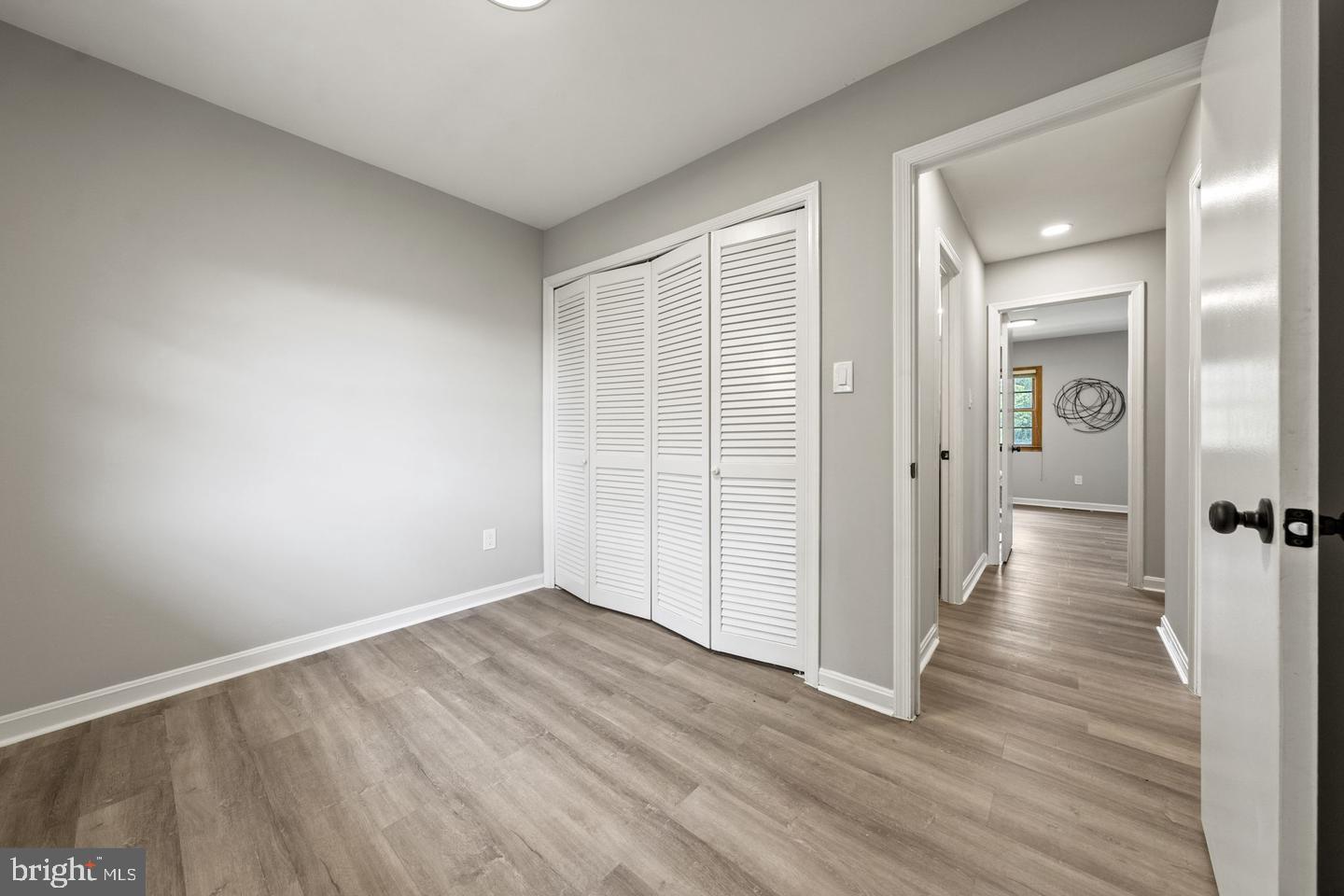 14853 Bodley SQUARE
