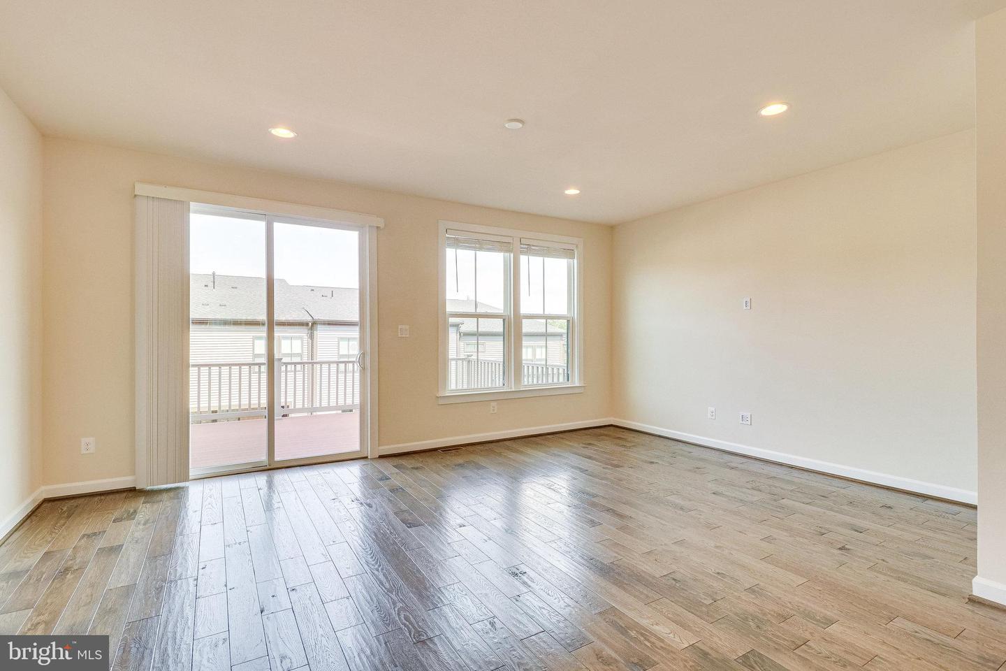 3119 Sundrops COURT