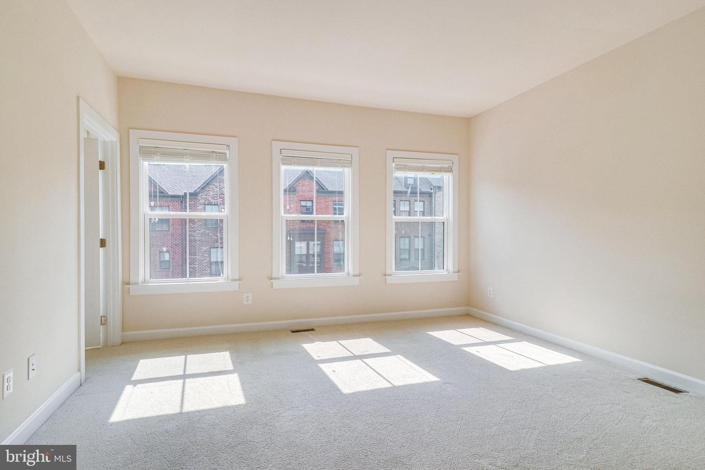 3119 Sundrops COURT