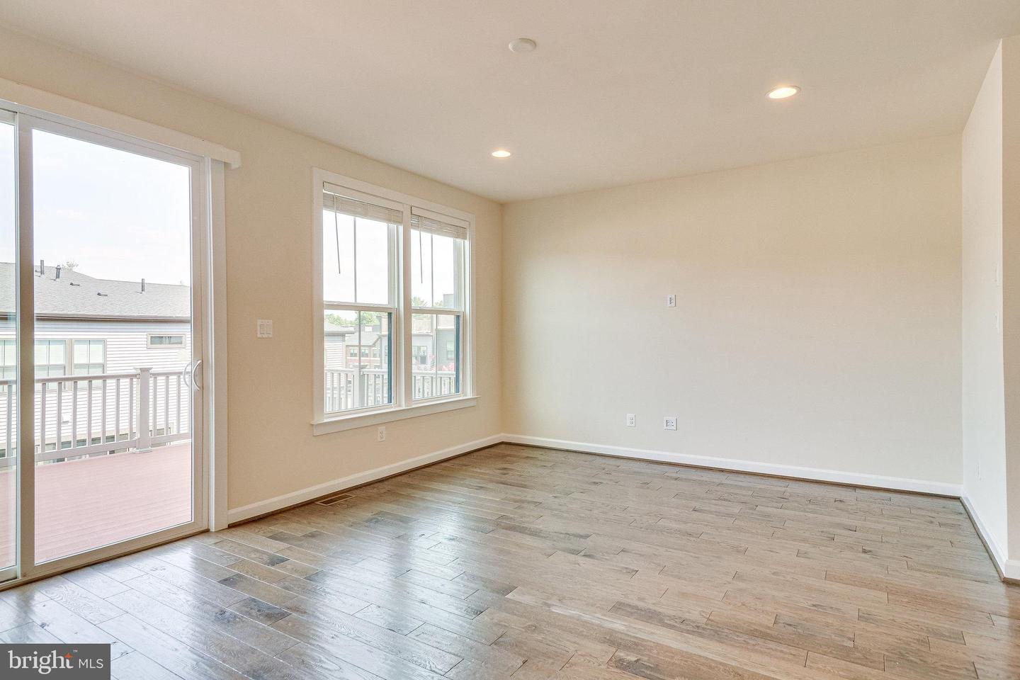 3119 Sundrops COURT