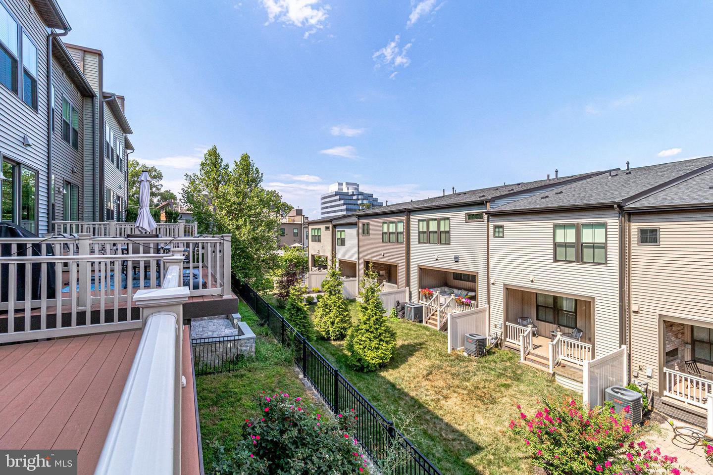 3119 Sundrops COURT