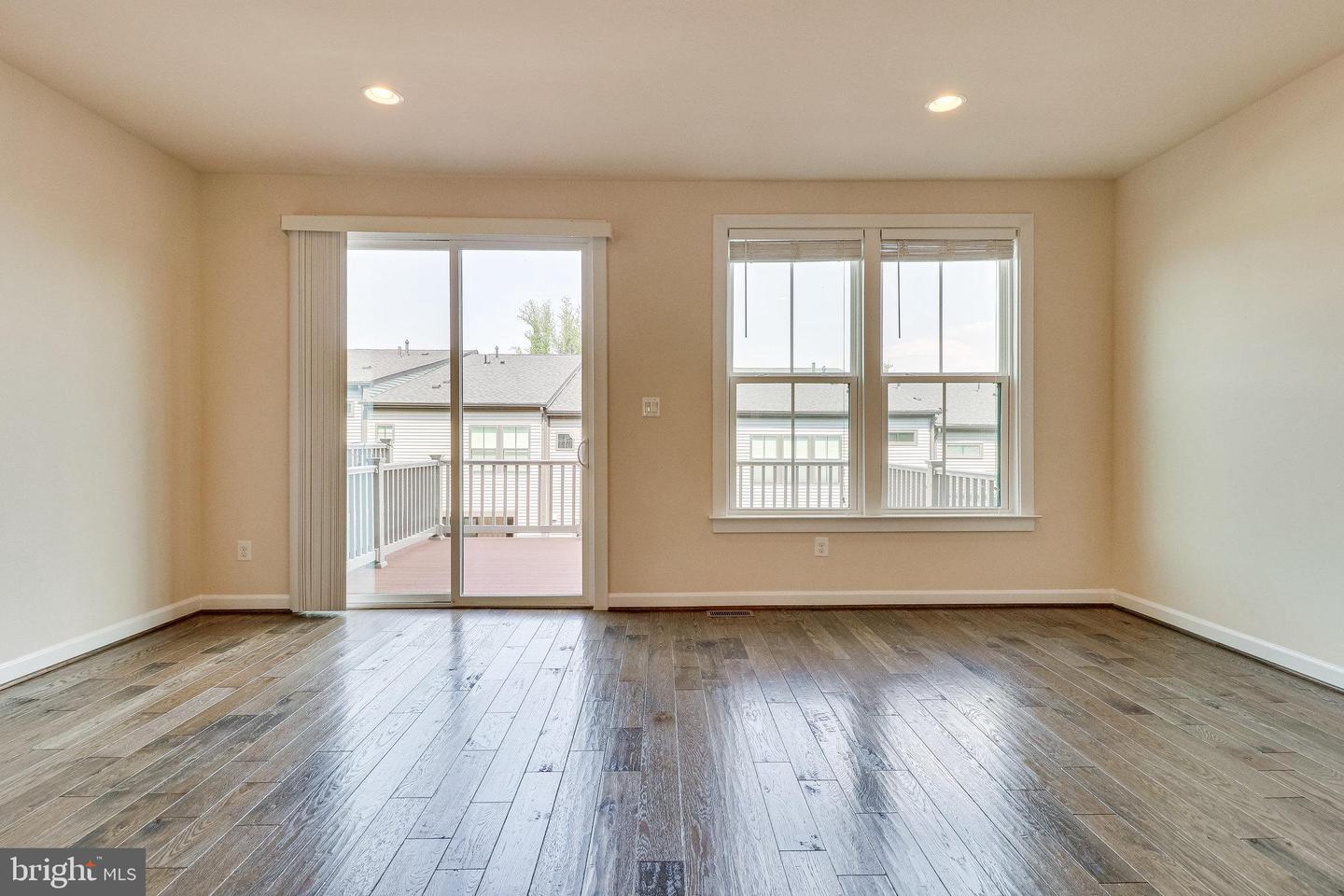 3119 Sundrops COURT
