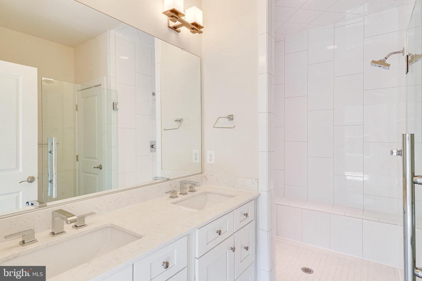 3119 Sundrops COURT