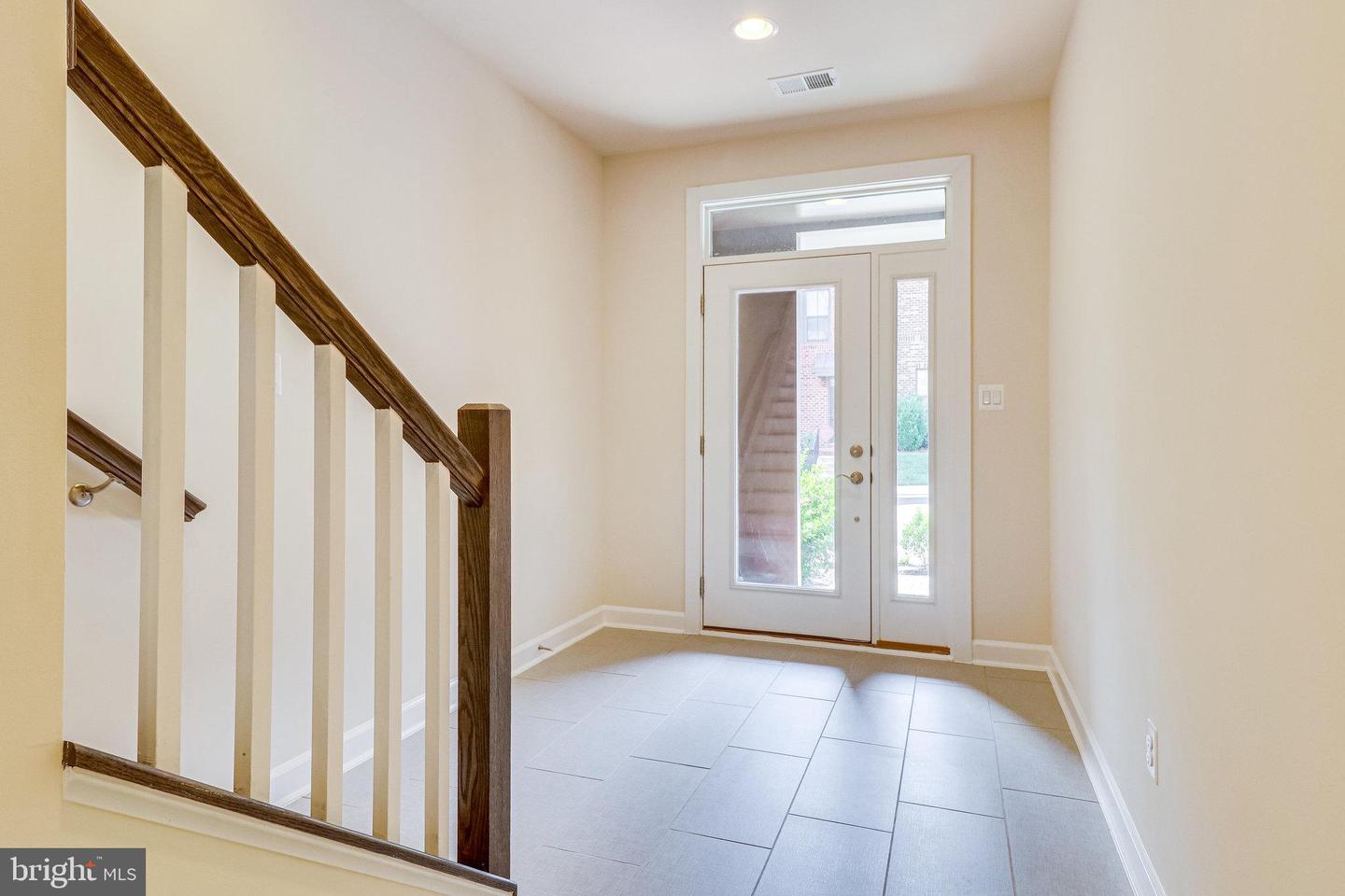 3119 Sundrops COURT