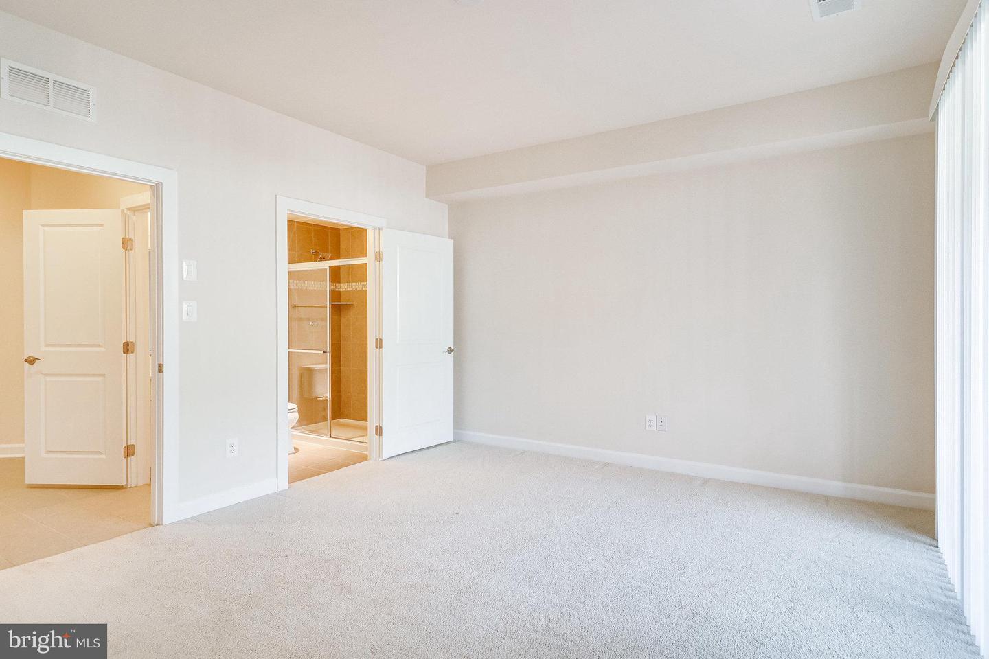 3119 Sundrops COURT
